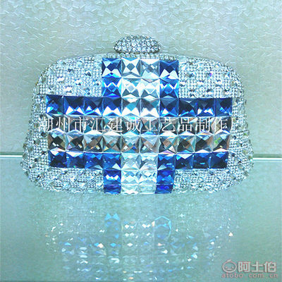 璀璨隨身，優雅赴宴——潮州匯建誠工藝品女士鑲鉆晚宴包系列